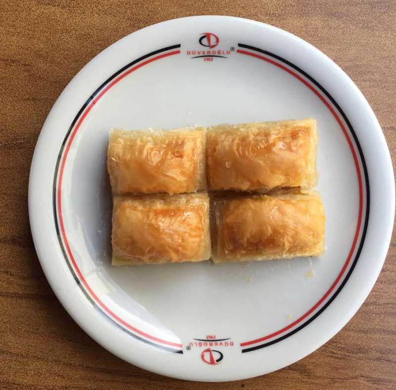 Kaymaklı Baklava